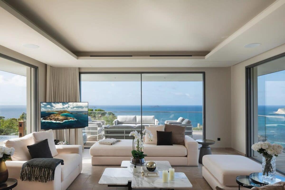 On A Hill Side Villa With Superb Amenities St. Barthelemy Exterior photo