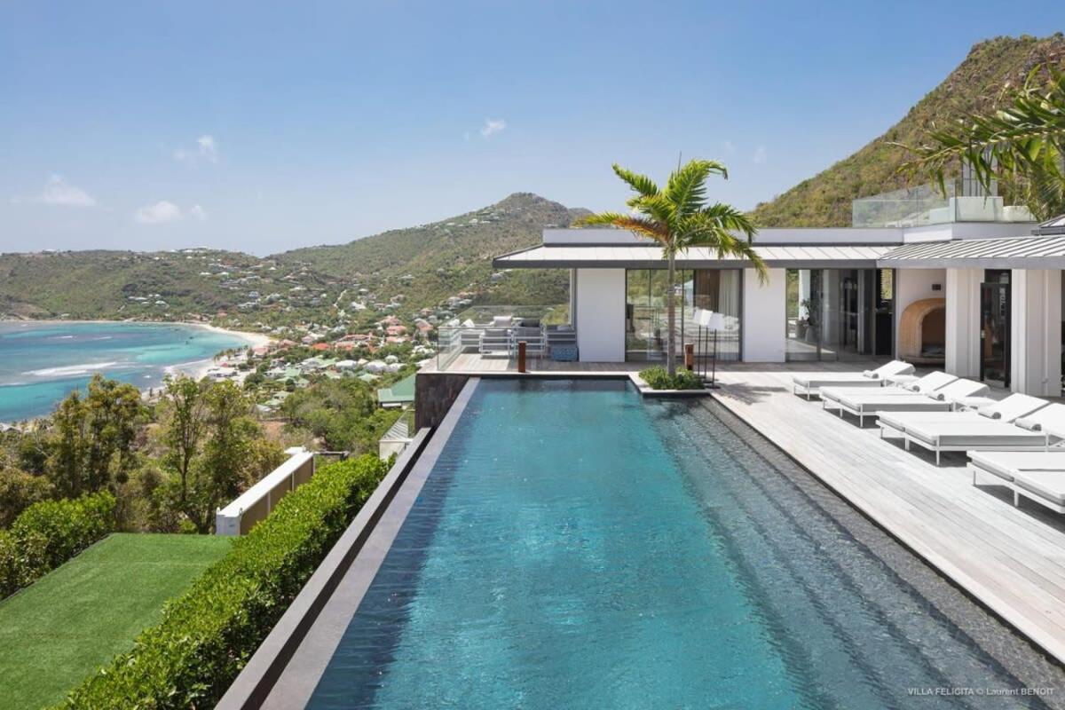 On A Hill Side Villa With Superb Amenities St. Barthelemy Exterior photo