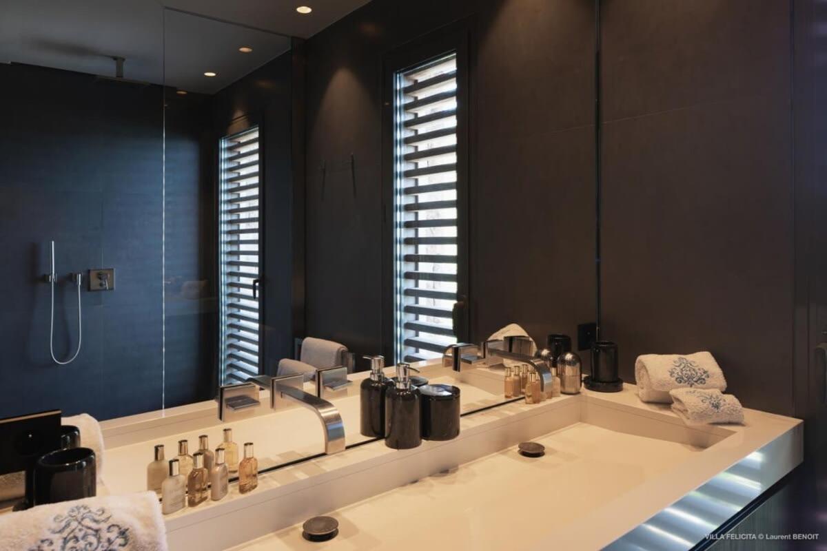 On A Hill Side Villa With Superb Amenities St. Barthelemy Exterior photo