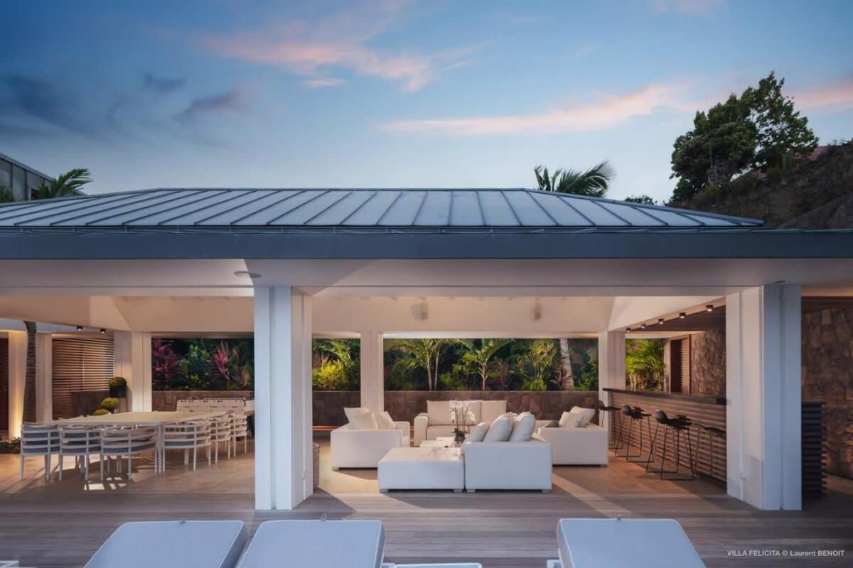 On A Hill Side Villa With Superb Amenities St. Barthelemy Exterior photo